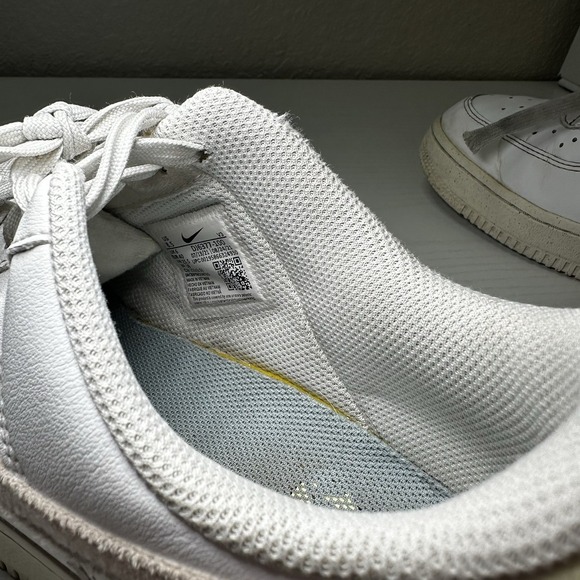 Nike Air Force 1 Women 8.5 Low Butterflies & Flowers White Pink Embroidered - Picture 7 of 12